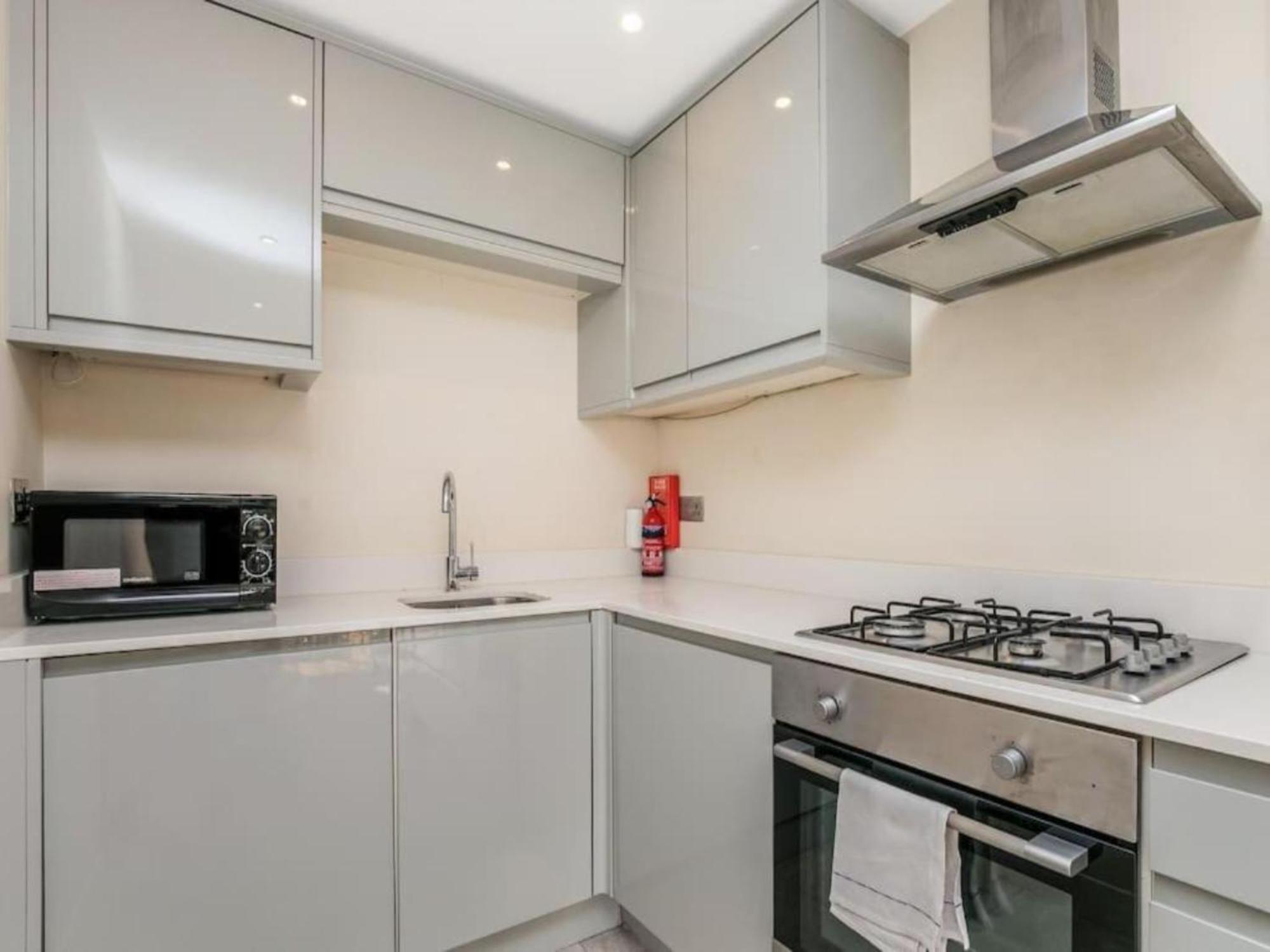 Pass The Keys Ealing Queen Of The Suburbs 2Bd Apartment London Exterior photo